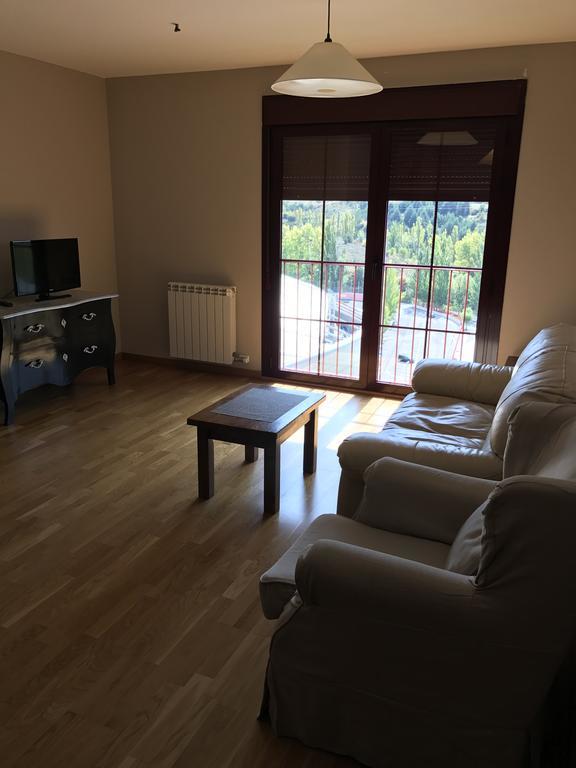 Apartamento Balcon De Jaca I Luaran gambar
