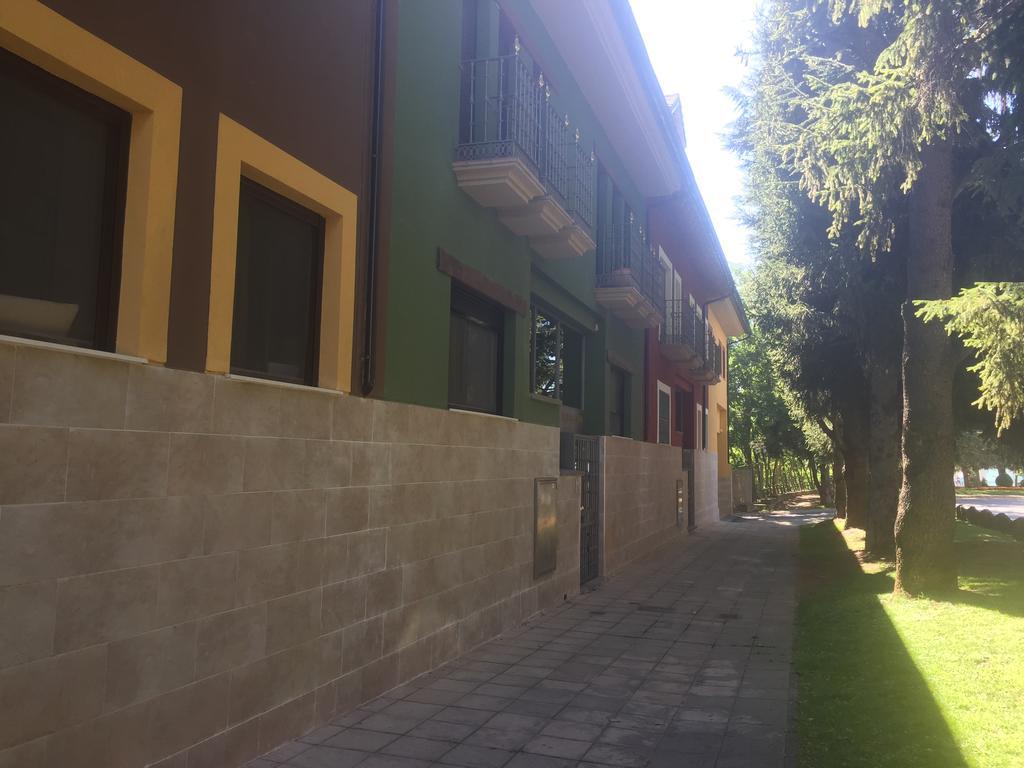 Apartamento Balcon De Jaca I Luaran gambar